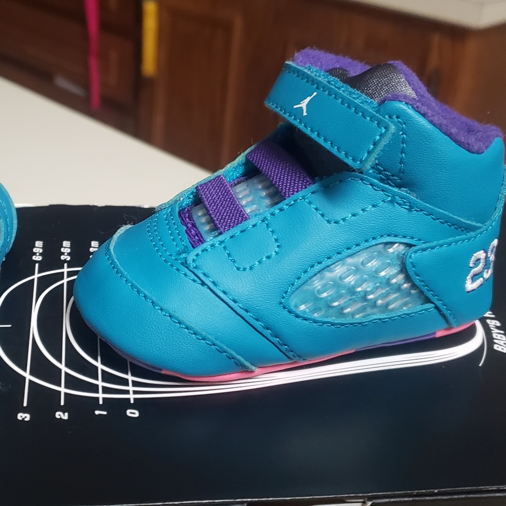 Baby Jordan Retro 5